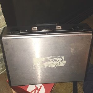 Vanguard brief case multi pocket Nokeysworksgreat!